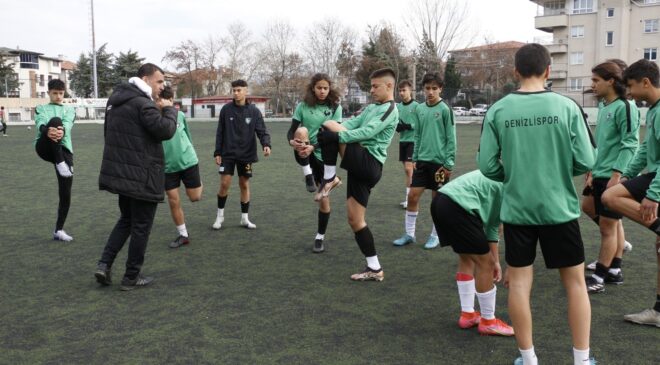 GENÇ HOROZLAR, LİGE VERİLEN ARAYI ÇALIŞARAK GEÇİRİYOR