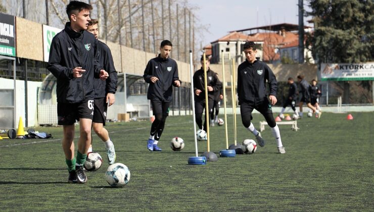 DENİZLİSPOR U15’DE TÜRKİYE ŞAMPİYONASINI HEDEFLİYOR