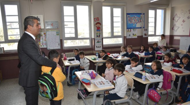 DEPREMZEDE 850 ÖĞRENCİ İLK DERSLERİNE KATILDI