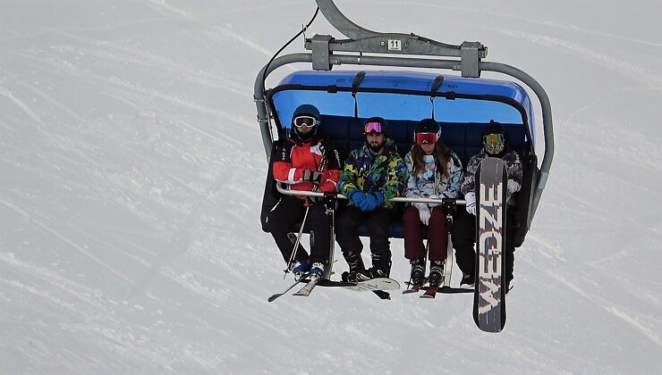 DENİZLİ KAYAK MERKEZİ, GÖZDE MEKAN OLDU