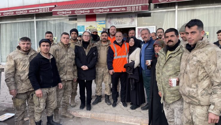 MİLLETVEKİLİ ŞAHİN TİN KAHRAMANMARAŞ’TA ESNAFLA BULUŞTU