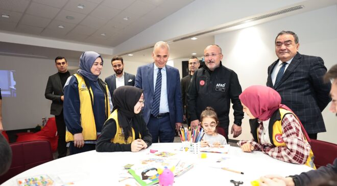 BAŞKAN ZOLAN VE VALİ ATİK AFETZEDELER İLE BULUŞTU