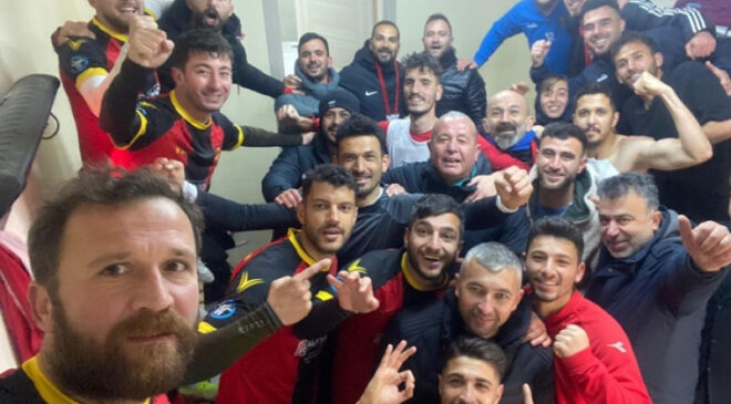 <strong>GALİBİYETİ BÖYLE KUTLADILAR</strong>