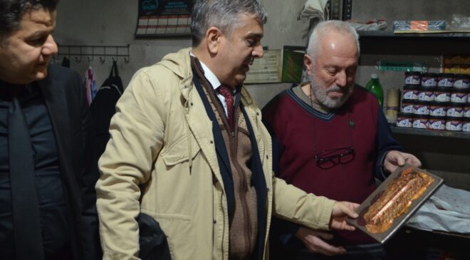 BİR DÖNEMİN DENİZLİ’NİN MARKASIYDI YENİDEN GÖZÜNÜ DÜNYAYA ÇEVİRDİ