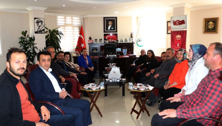 ADAYLIK BAŞVURUSUNU YAPTI, İLK İŞİ ÇAL’I ZİYARET ETMEK OLDU