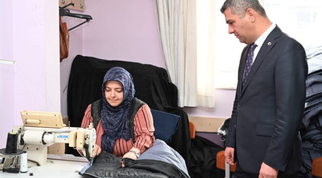 HALK EĞİTİM MERKEZLERİ DURAKSAMADAN ÇALIŞIYOR