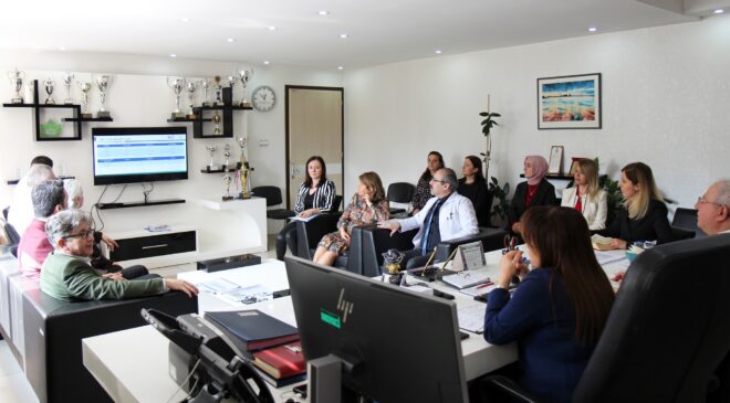 ÖZTÜRK, DDH YÖNETİMİYLE TOPLANTI YAPTI