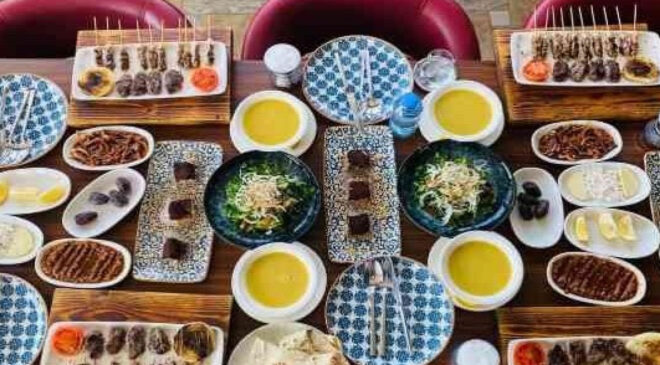 “İFTAR İLE SAHUR ARASINA EN AZ BİR ARA ÖĞÜN EKLEYİN”