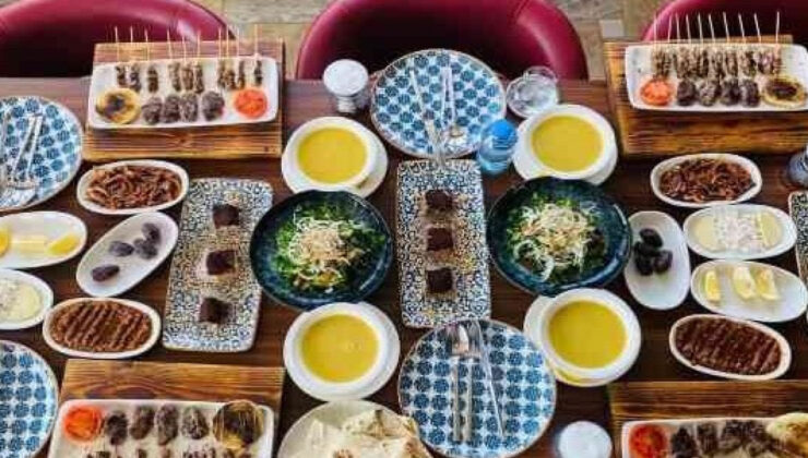 “İFTAR İLE SAHUR ARASINA EN AZ BİR ARA ÖĞÜN EKLEYİN”