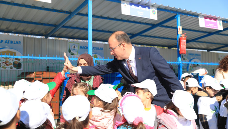 BAŞKAN ÖRKİ ÇOCUKLARA GERİ DÖNÜŞÜMÜ ANLATTI