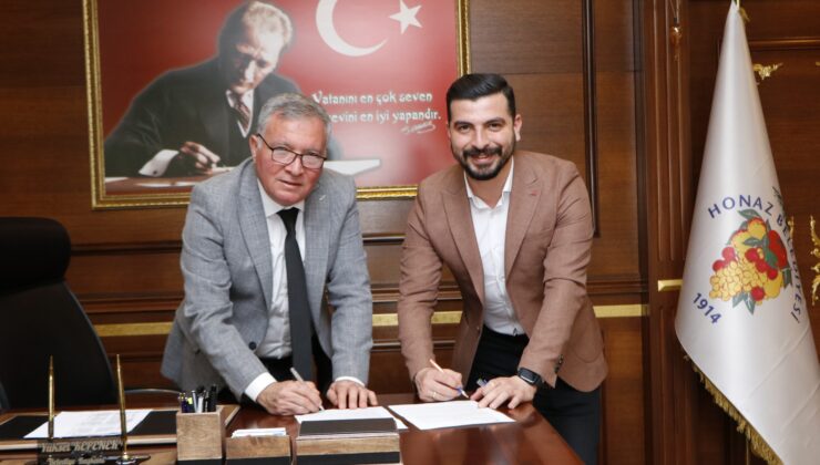 HONAZ BELEDİYESİ ÇALIŞANLARINI SEVİNDİRECEK PROTOKOL