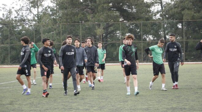 <strong>Genç horozlar, Manisa’yı puansız göndermek istiyor</strong>