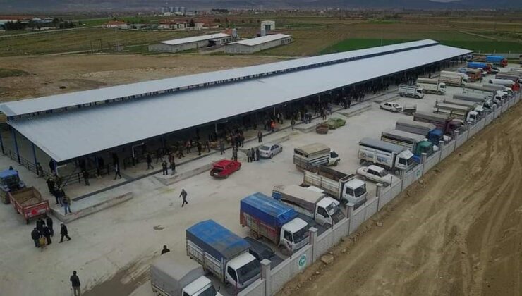 ÇİVRİL HAYVAN PAZARI KAPATILDI