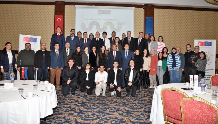 BÜTÜNLEŞTİRİCİ BİLİM VE SANAT EĞİTİMİ ÇALIŞTAYI YAPILDI