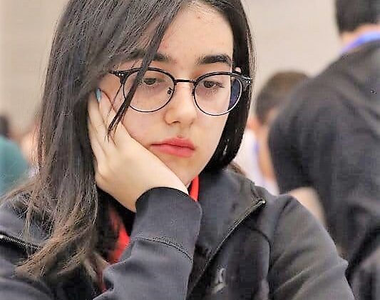 DENİZLİLİ GÜLENAY, SATRANÇTA TÜRKİYE’Yİ TEMSİL EDECEK