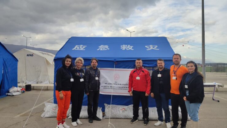 SINAVA ÇADIR KENTTE KURULAN PARKURDA HAZIRLANIYORLAR