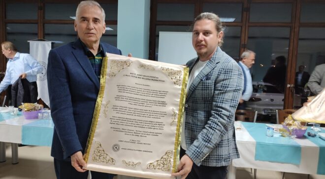 YARDIMA KOŞANLAR PLAKETLE ONURLANDIRILDI