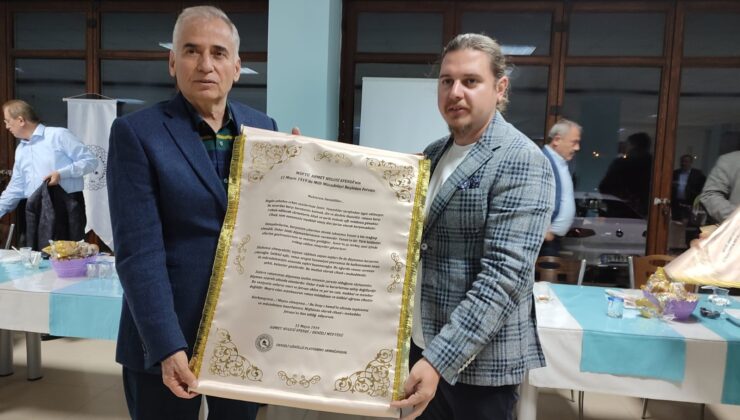 YARDIMA KOŞANLAR PLAKETLE ONURLANDIRILDI