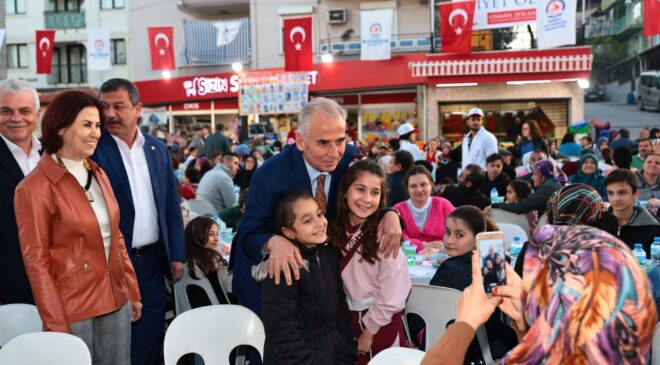 BÜYÜKŞEHİR ÜÇ AYRI KOLDAN İFTAR GELENEĞİNİ YAŞATIYOR