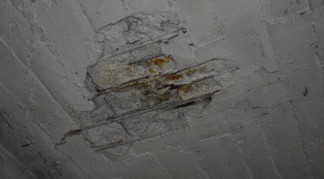 SANAYİ ESNAFI DİKEN ÜSTÜNDE