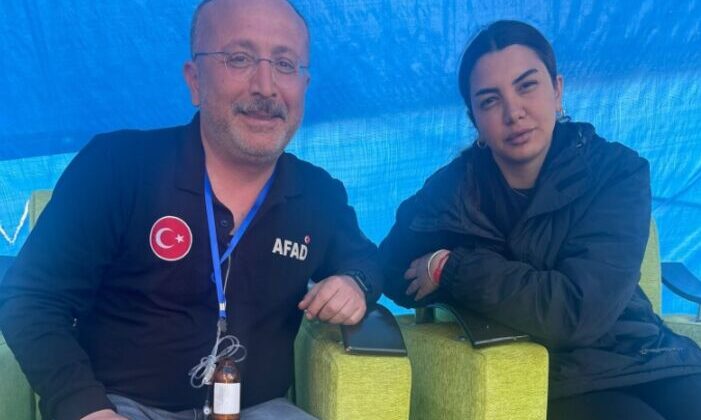 VALİ ATİK, HASTALIĞINA RAĞMEN DEPREM BÖLGESİNDE