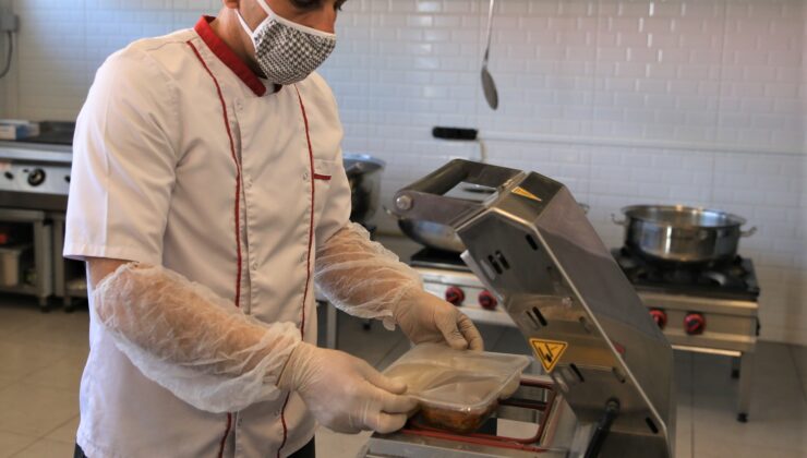 İFTARLIK VE SAHURLUKLAR MERKEZEFENDİ BELEDİYESİ AŞEVİ’NDEN