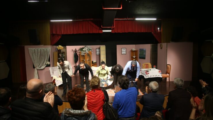 İKİNCİ KEZ TİYATRO SEVERLERLE BULUŞACAKLAR