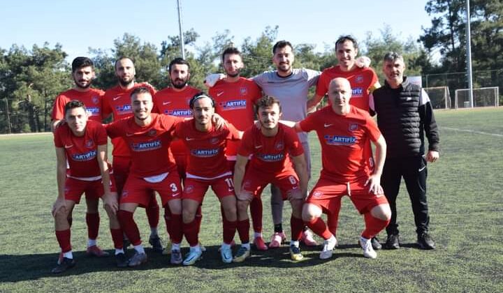 İSTİKLAL 12 TANE ATTI PLAY-OFF BİLETİNİ KAPTI