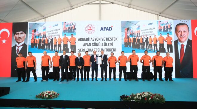 PAKUT KAPILARINI GÖNÜLLÜLERE AÇTI