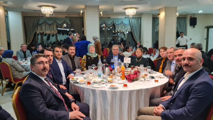 ANKARA’DAKİ DENİZLİLİLER AİLE İFTARINDA BULUŞTU