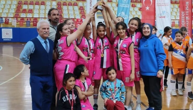 HÜRRİYET ORTAOKULU İL ŞAMPİYONU OLDU