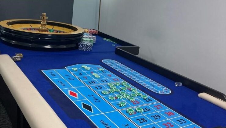 KUMAR MASASINDA YAKALANAN 12 KİŞİYE 48 BİN LİRA CEZA KESİLDİ