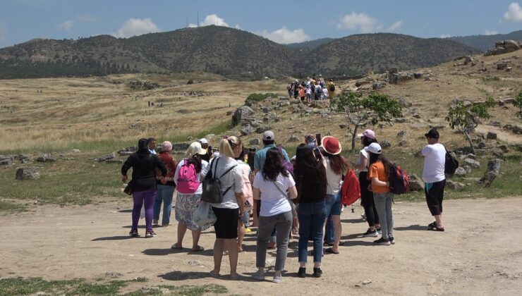  PAMUKKALE MÜZELER GÜNÜ’NDE ŞENLENDİ