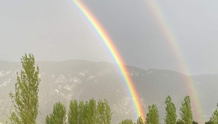 ÇİFT GÖKKUŞAĞI SEMAYI SÜSLEDİ