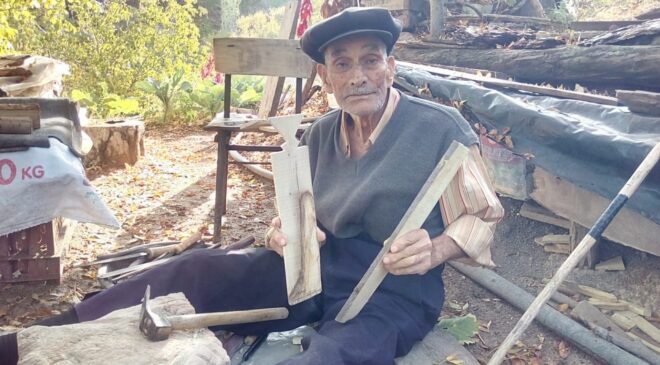 ‘Muhtar mı oldun Kezban Yenge’ türküsünün mimarı Durmuş Yıldırım hayatını kaybetti