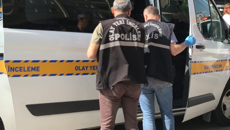 İKİ GRUP GENCİN KAVGASINDA BIÇAKLAR ÇEKİLDİ