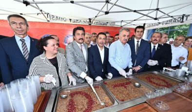 DTO’NUN AŞURE HAYRINA İLGİ YOĞUN OLDU ŞEHİTLERİN RUHUNA HEDİYE EDİLDİ