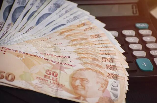 PALANDÖKEN: PRİM GÜNÜ EŞİTLENMESİ MECLİSİN İLK İŞİ OLMALI