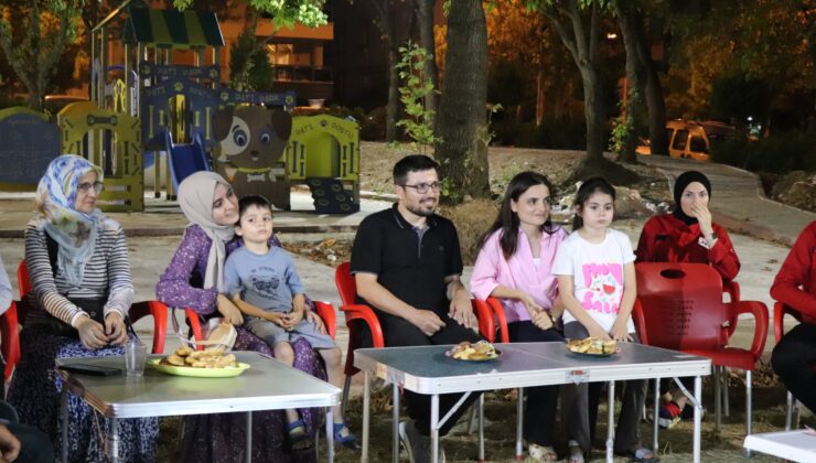 RÖNESANS’IN ENKAZINDAN 3 GÜN SONRA ÇIKAN AİLE KURTARICILARINI UNUTMADI