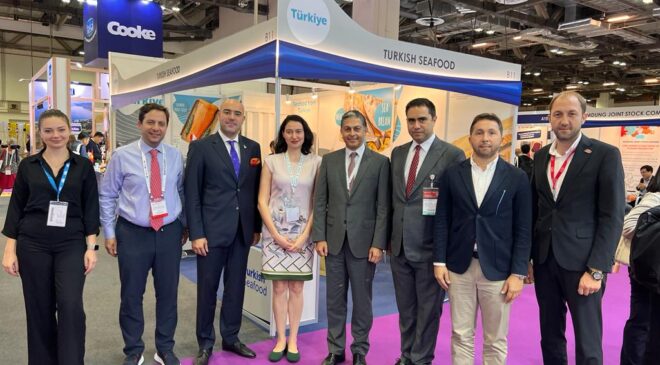 YAŞ MEYVE SEBZE İHRACATI 8 AYDA 2 MİLYAR DOLARI AŞTI