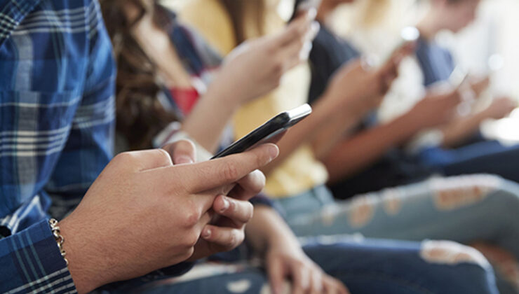 DİJİTAL ÇAĞIN MADDE BAĞIMLILIĞI: NOMOFOBİ