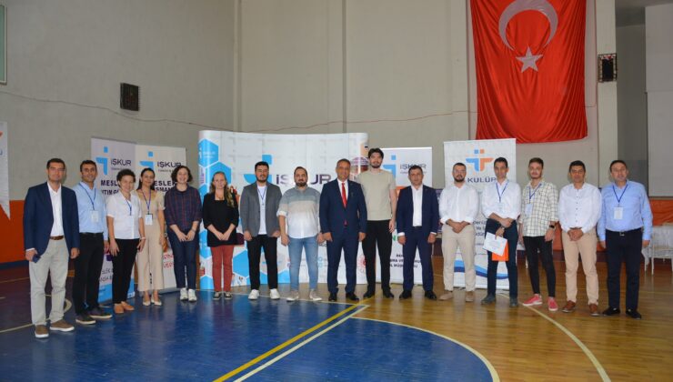 İŞKUR ÖĞRENCİLERE DESTEK OLUYOR