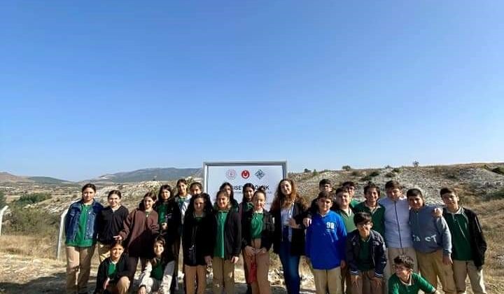 ÇALLI ÖĞRENCİLER İLÇE TARİHİNİ KAZI ALANINDA ÖĞRENDİ