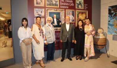 İBRAHİM ÇALLI ANISINA “CUMHURİYET” SERGİSİ