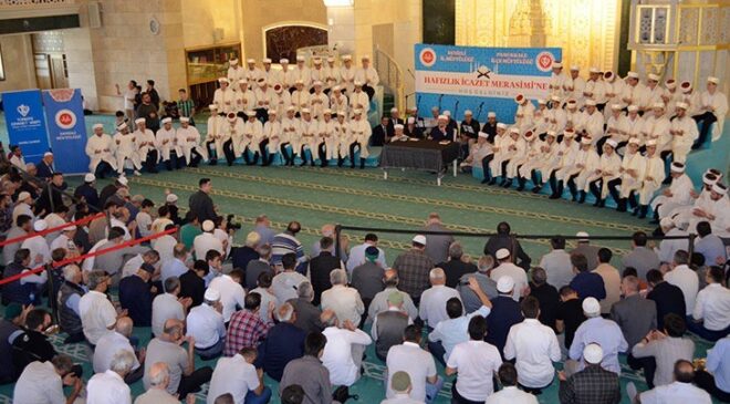 53 HAFIZ İÇİN HAFIZLIK İCAZET MERASİMİ DÜZENLENDİ