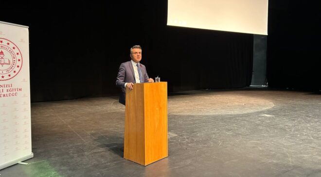 HALK EĞİTİMDE GÖREV ALAN USTA ÖĞRETİCİLER BİR ARAYA GELDİ