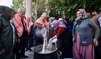 5 ASIRLIK YÖNTEMLE HAZIRLANAN TARHANALAR DAMLARA SERİLDİ