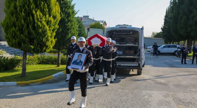 VEFAT EDEN POLİS MEMURU İÇİN TÖREN DÜZENLENDİ