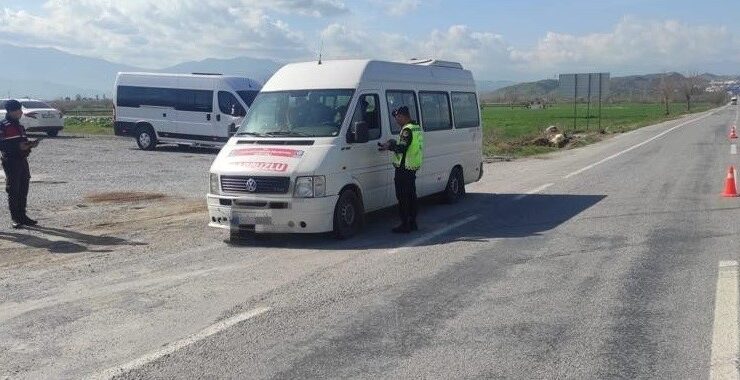 75 DÜZENSİZ GÖÇMEN YAKALANDI