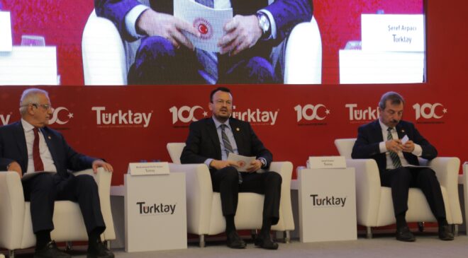 CHP’Lİ ARPACI “TÜRKİYE’DE YEŞİL KALKINMA EKONOMİK REFORMU” PANELİNDE KONUŞTU